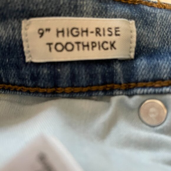 J. Crew 9" High Rise Toothpick Jeans | Medium Wash | Size 28 - Picture 4 of 8